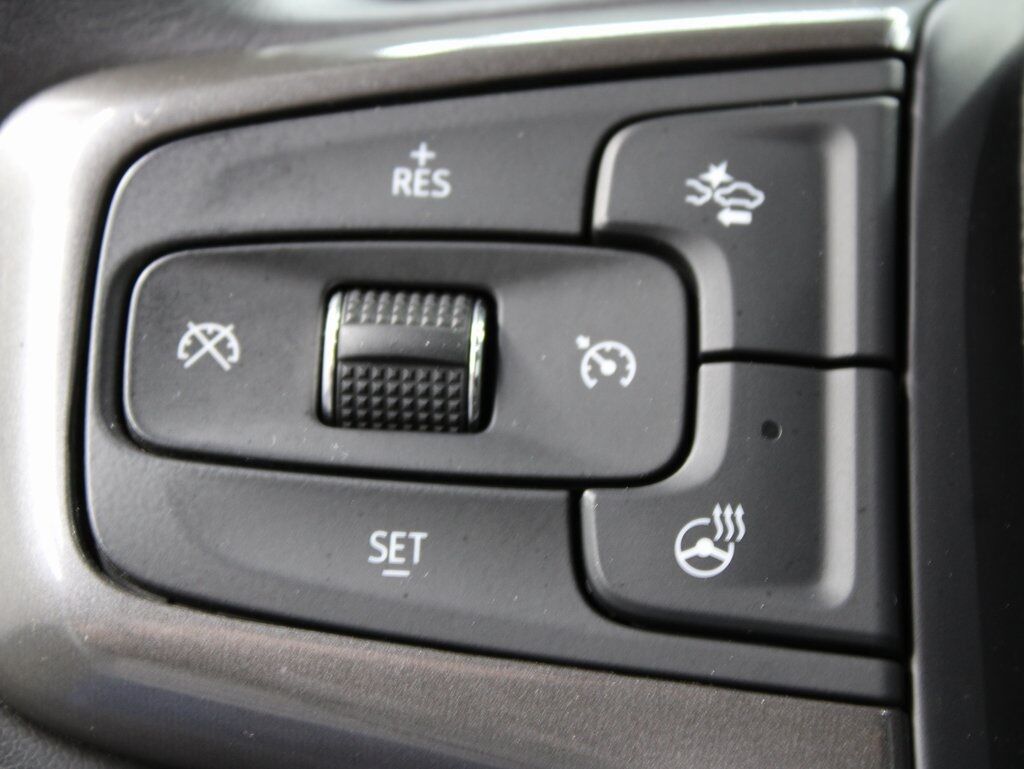 2022 Chevrolet Suburban RST 4WD 7 Passenger Fond du Lac WI