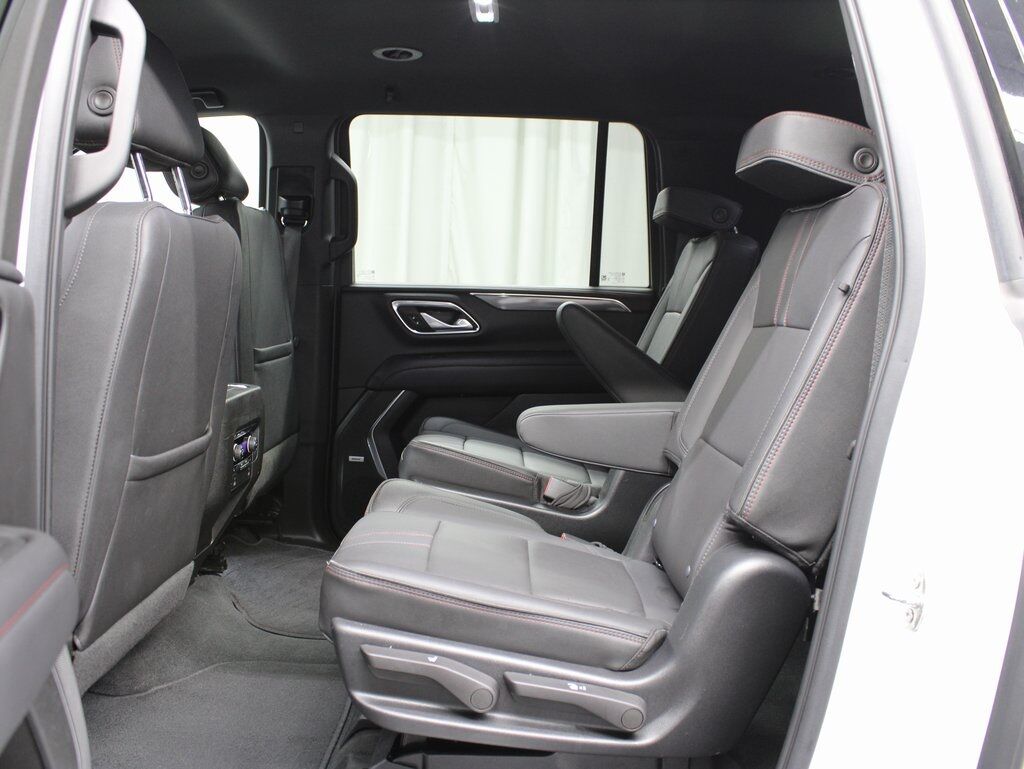 2022 Chevrolet Suburban RST 4WD 7 Passenger Fond du Lac WI