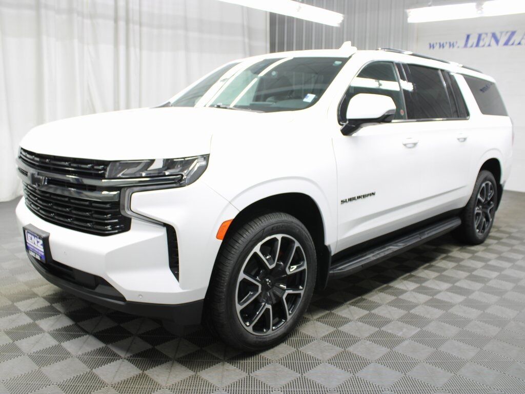 2022 Chevrolet Suburban RST 4WD 7 Passenger Fond du Lac WI