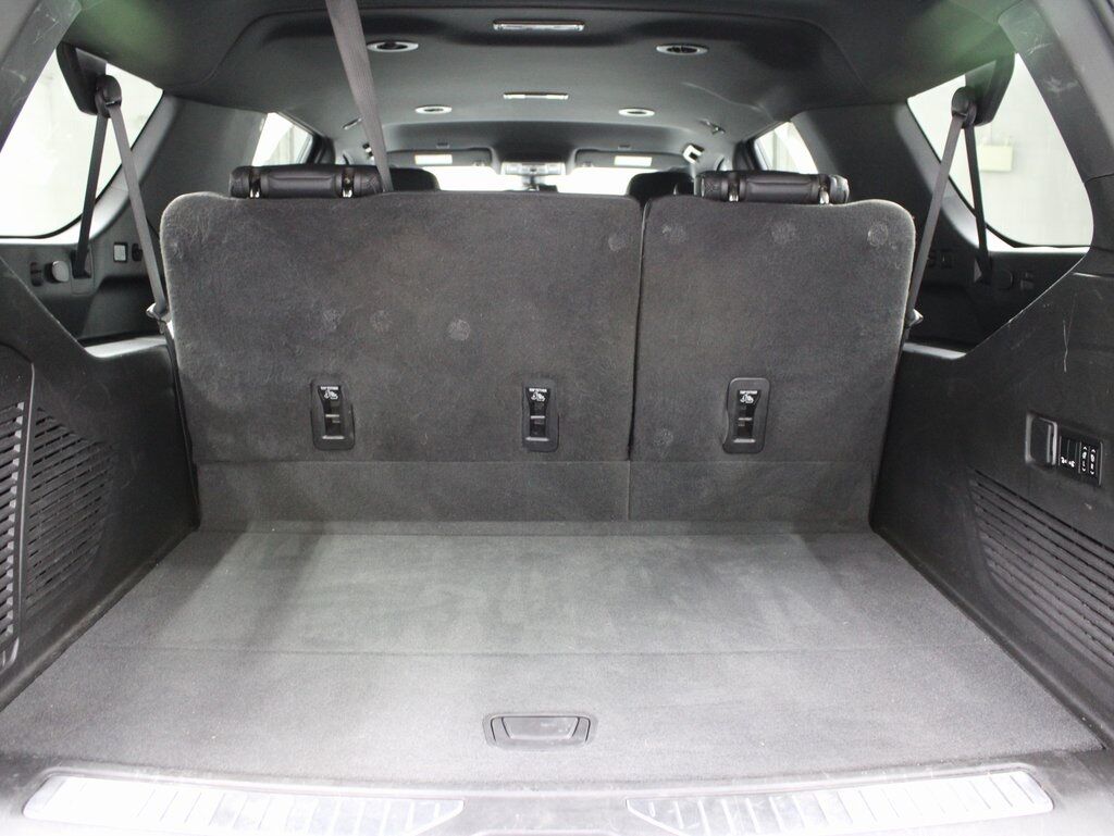 2022 Chevrolet Suburban RST 4WD 7 Passenger Fond du Lac WI