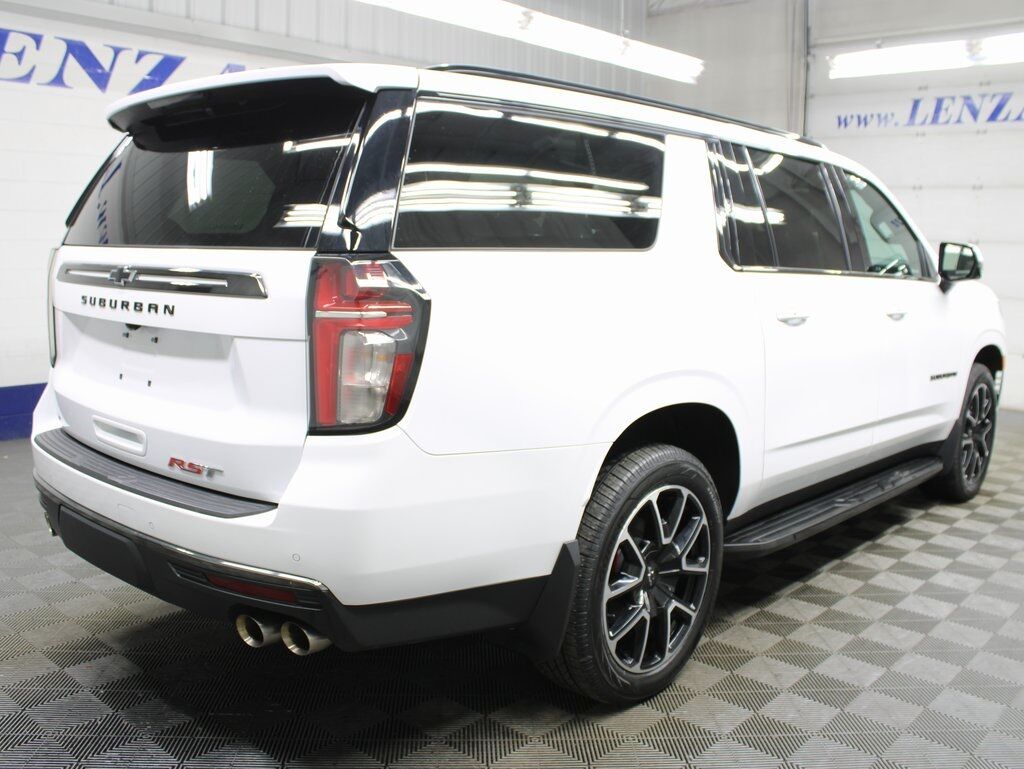2022 Chevrolet Suburban RST 4WD 7 Passenger Fond du Lac WI