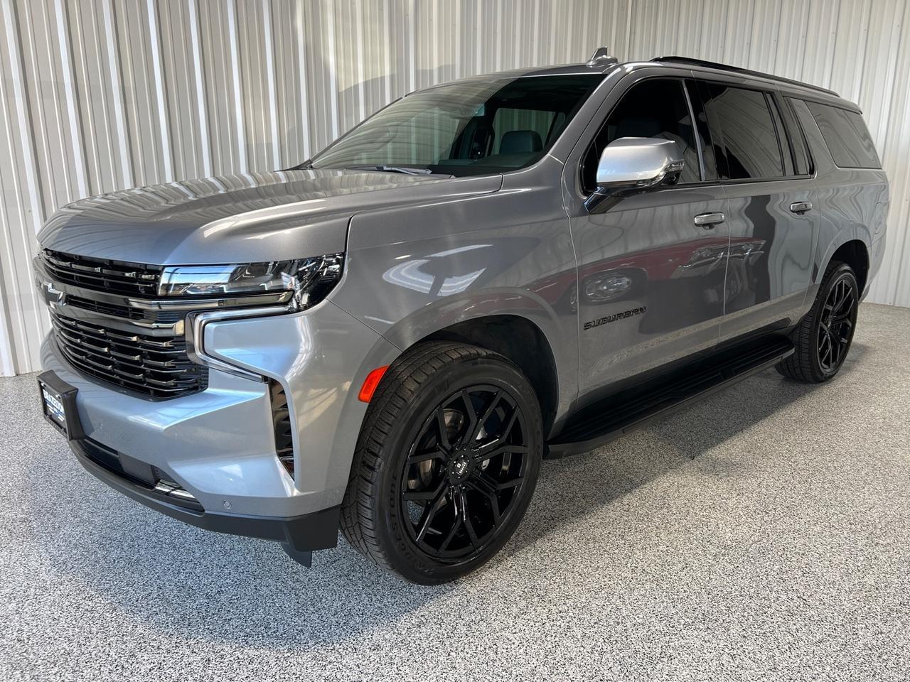 2022 Chevrolet Suburban RST, Luxury Pkg, Pano Roof, Buckets, Power Sliding Console, 22in Wheels