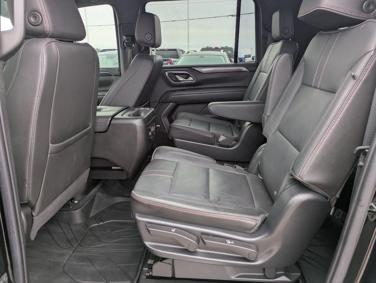 2022 Chevrolet Suburban RST Castroville TX