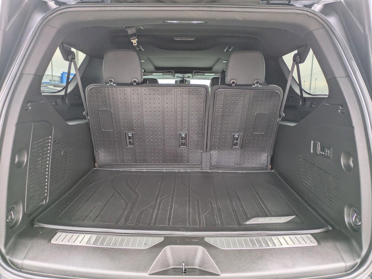 2022 Chevrolet Suburban RST Castroville TX