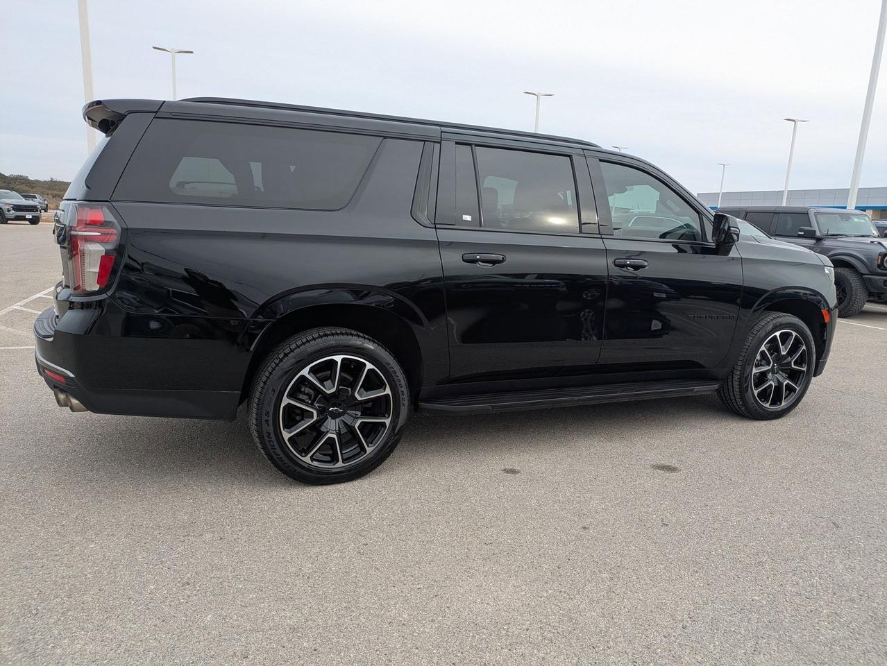 2022 Chevrolet Suburban RST Castroville TX