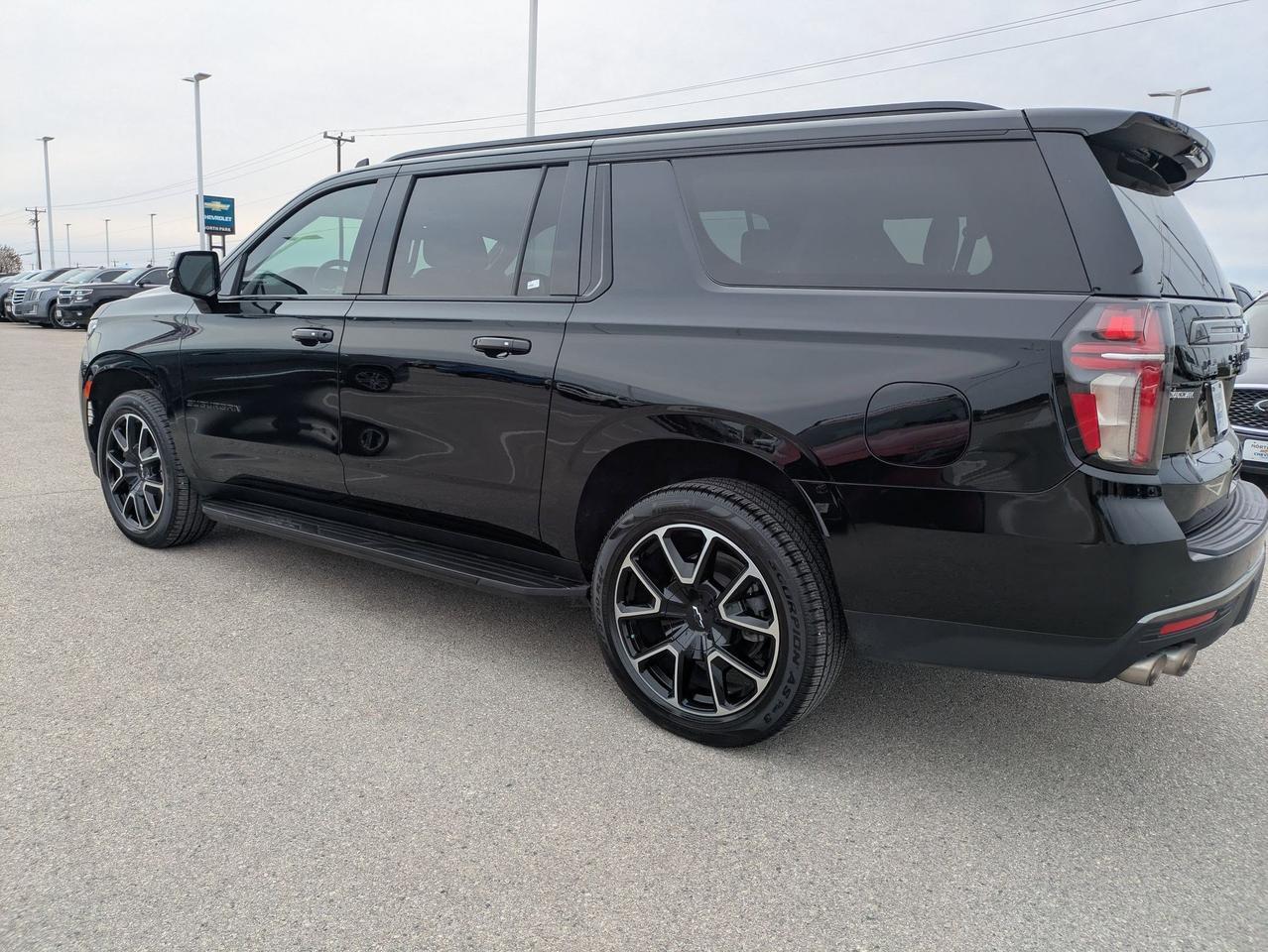 2022 Chevrolet Suburban RST Castroville TX