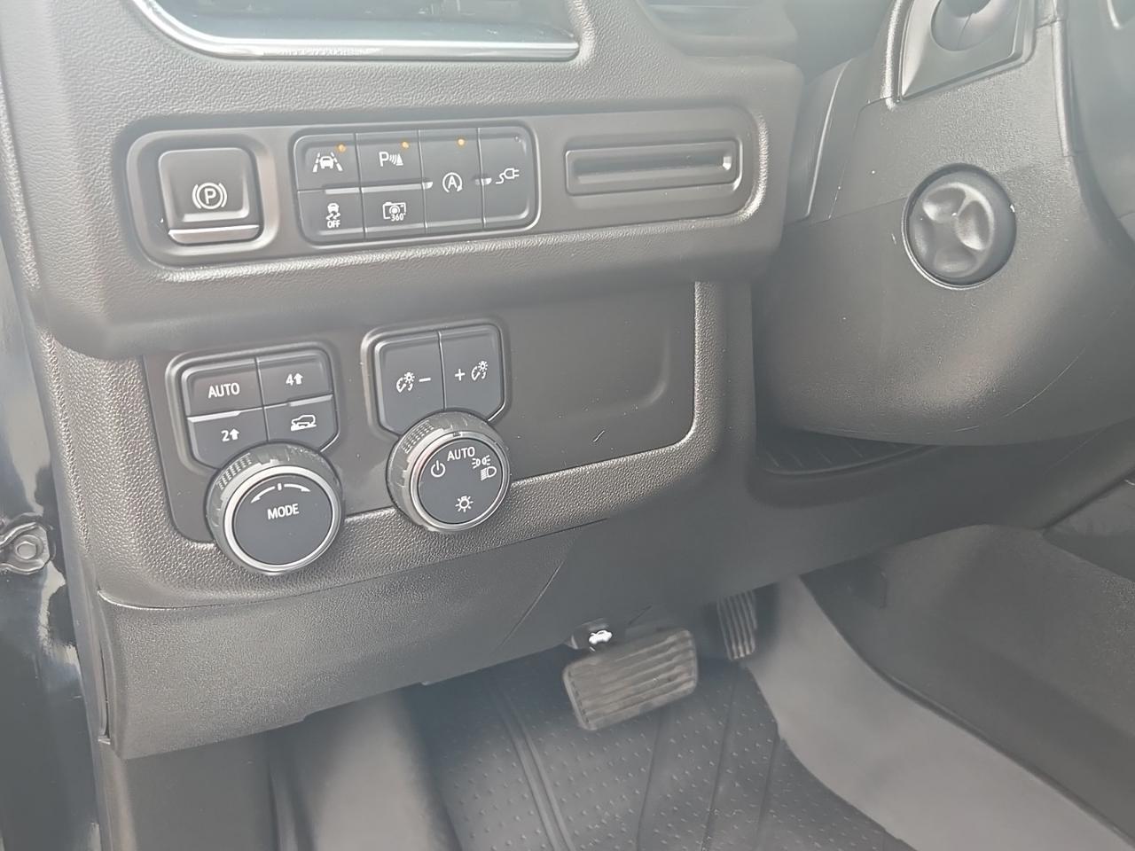 2022 Chevrolet Suburban RST Fredericksburg VA