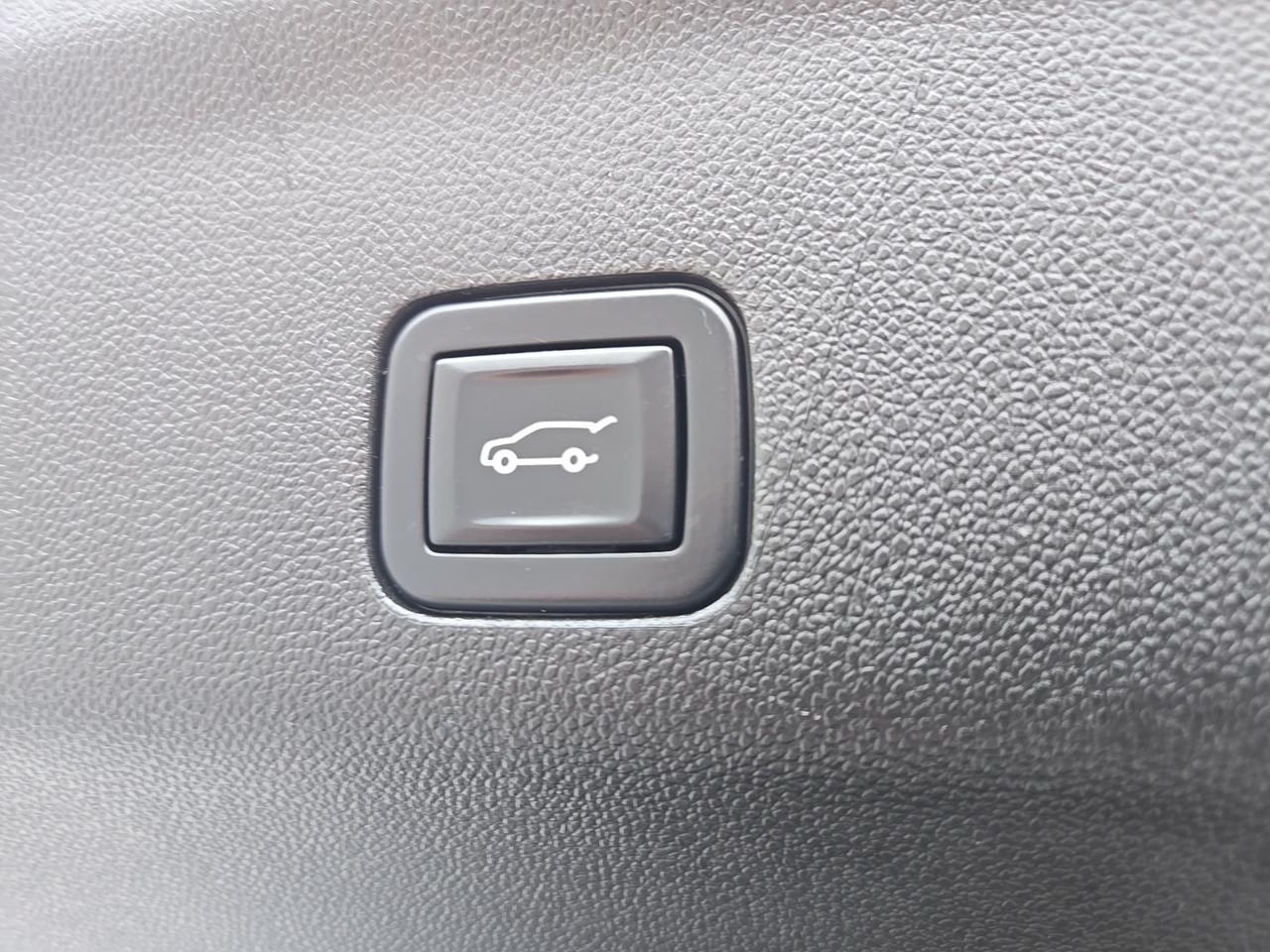 2022 Chevrolet Suburban RST Fredericksburg VA