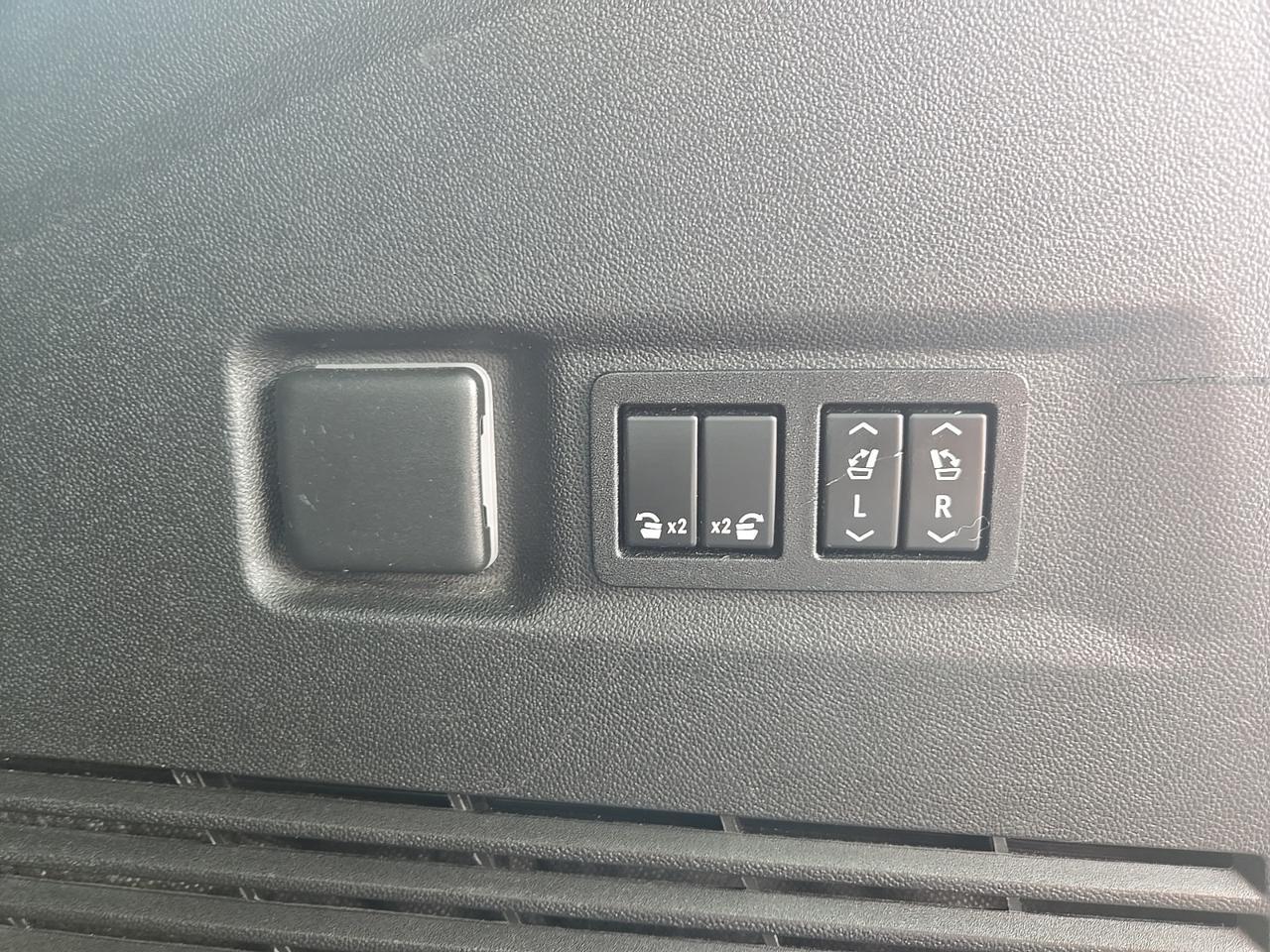 2022 Chevrolet Suburban RST Fredericksburg VA