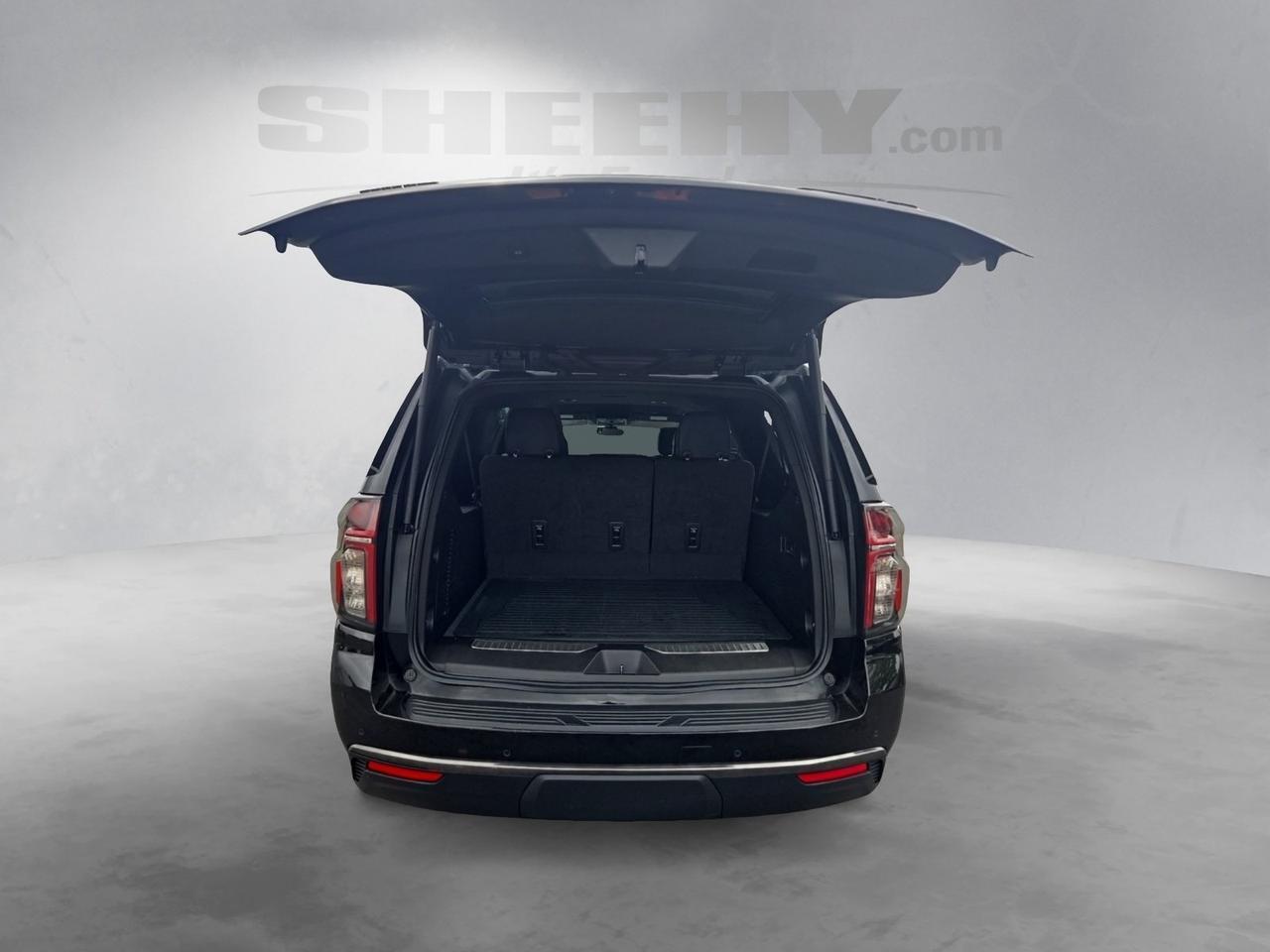 2022 Chevrolet Suburban RST Fredericksburg VA