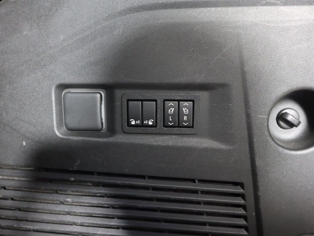 2022 Chevrolet Tahoe 4WD 4dr Premier w/ Panoramic Sunroof Maumee OH