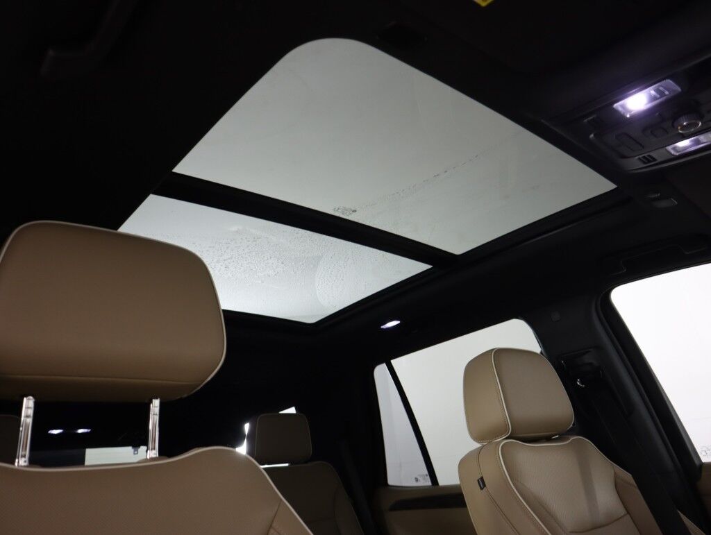 2022 Chevrolet Tahoe 4WD 4dr Premier w/ Panoramic Sunroof Maumee OH