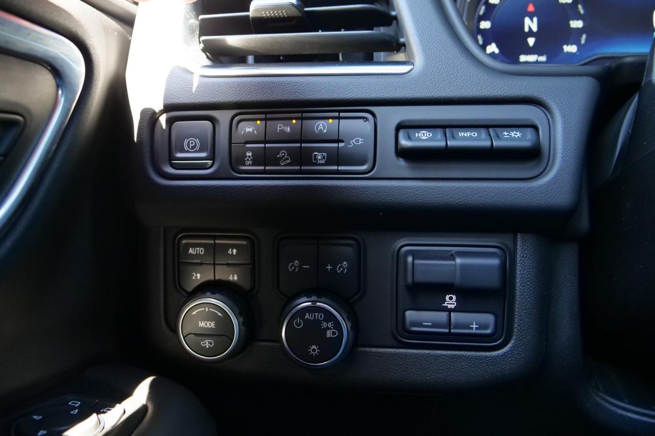 2022 Chevrolet Tahoe High Country / 4WD / Air Suspension / Trailering Package! High Point NC