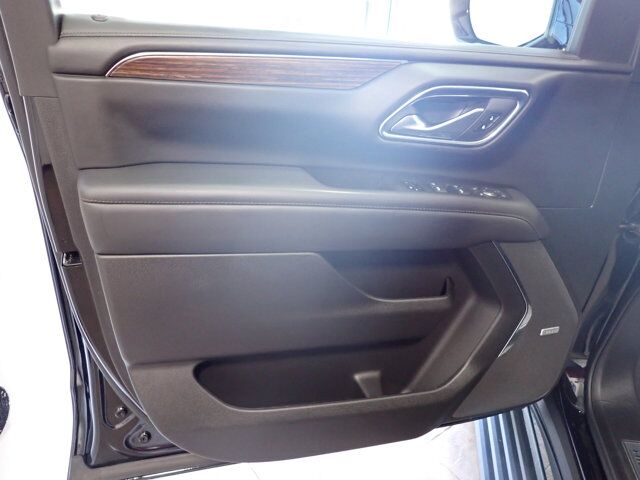 2022 Chevrolet Tahoe High Country 4WD LEATHER NAVI SUNROOF Listowel ON