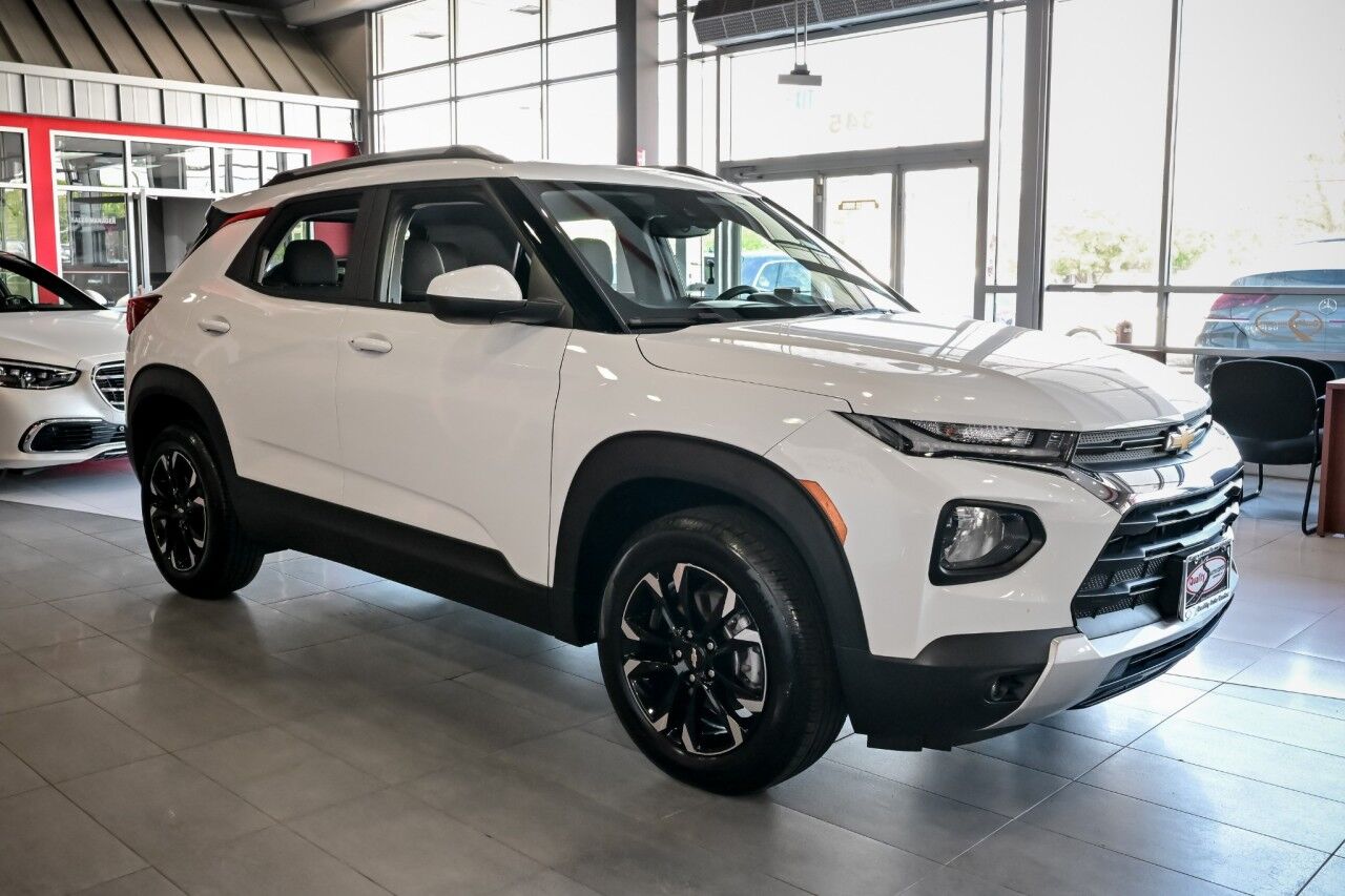 2022 Chevrolet Trailblazer LT photo 3
