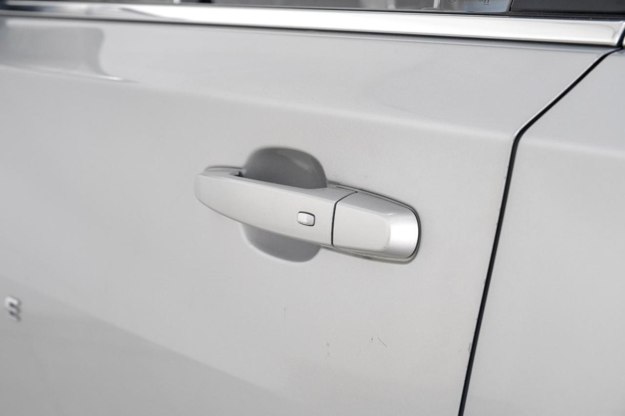 2022 Chevrolet Traverse AWD LS LANE DEPARTURE FORWARD COLLISION ALERT REAR CAMERA KEYLES Carrollton TX
