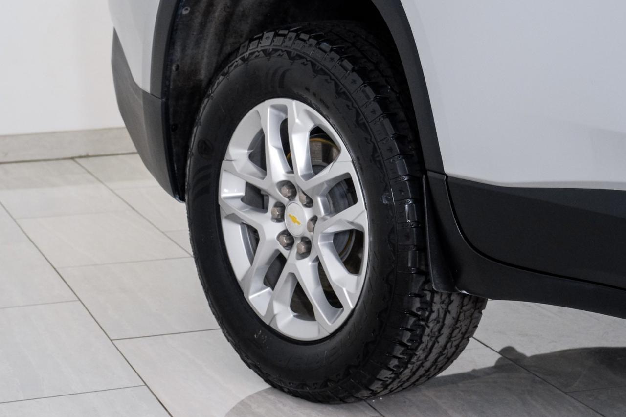 2022 Chevrolet Traverse AWD LS LANE DEPARTURE FORWARD COLLISION ALERT REAR CAMERA KEYLES Carrollton TX