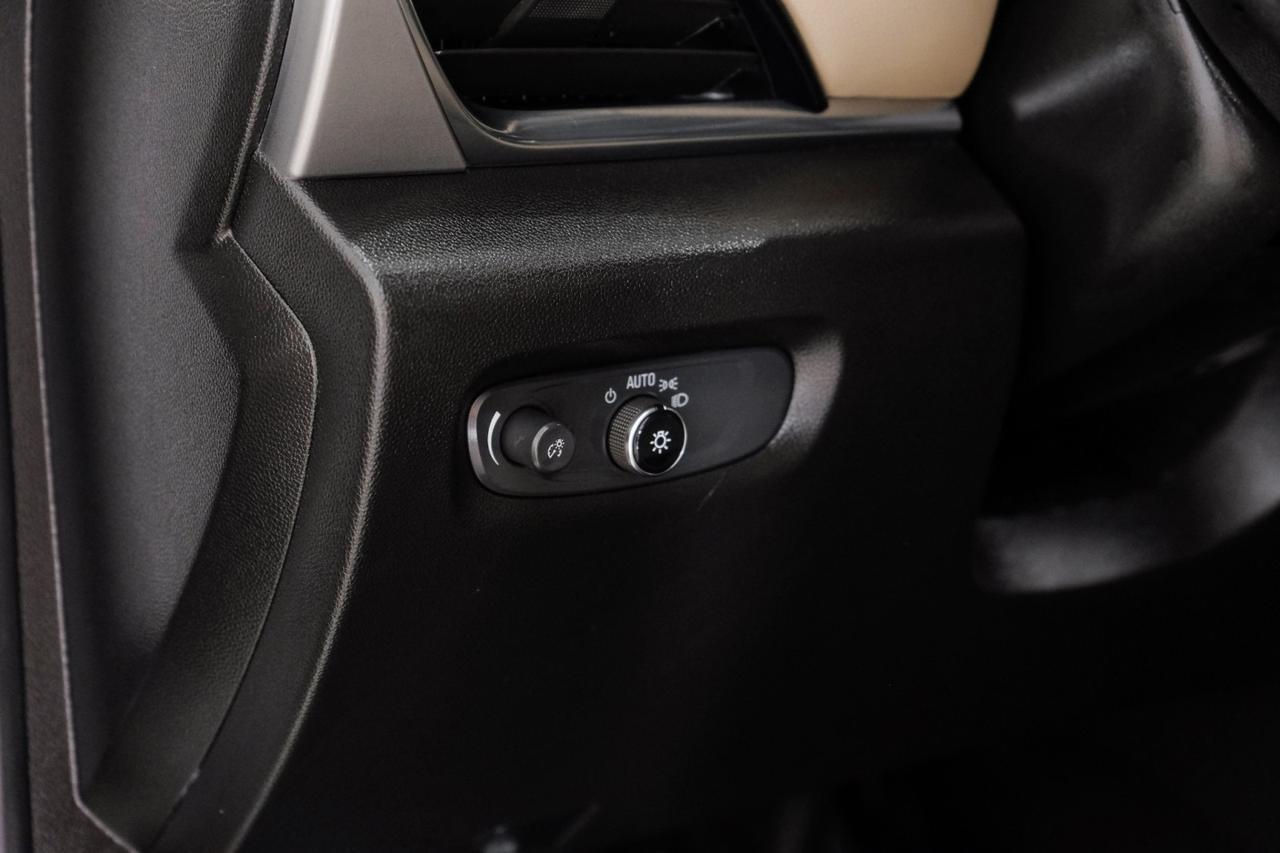 2022 Chevrolet Traverse AWD LS LANE DEPARTURE FORWARD COLLISION ALERT REAR CAMERA KEYLES Carrollton TX