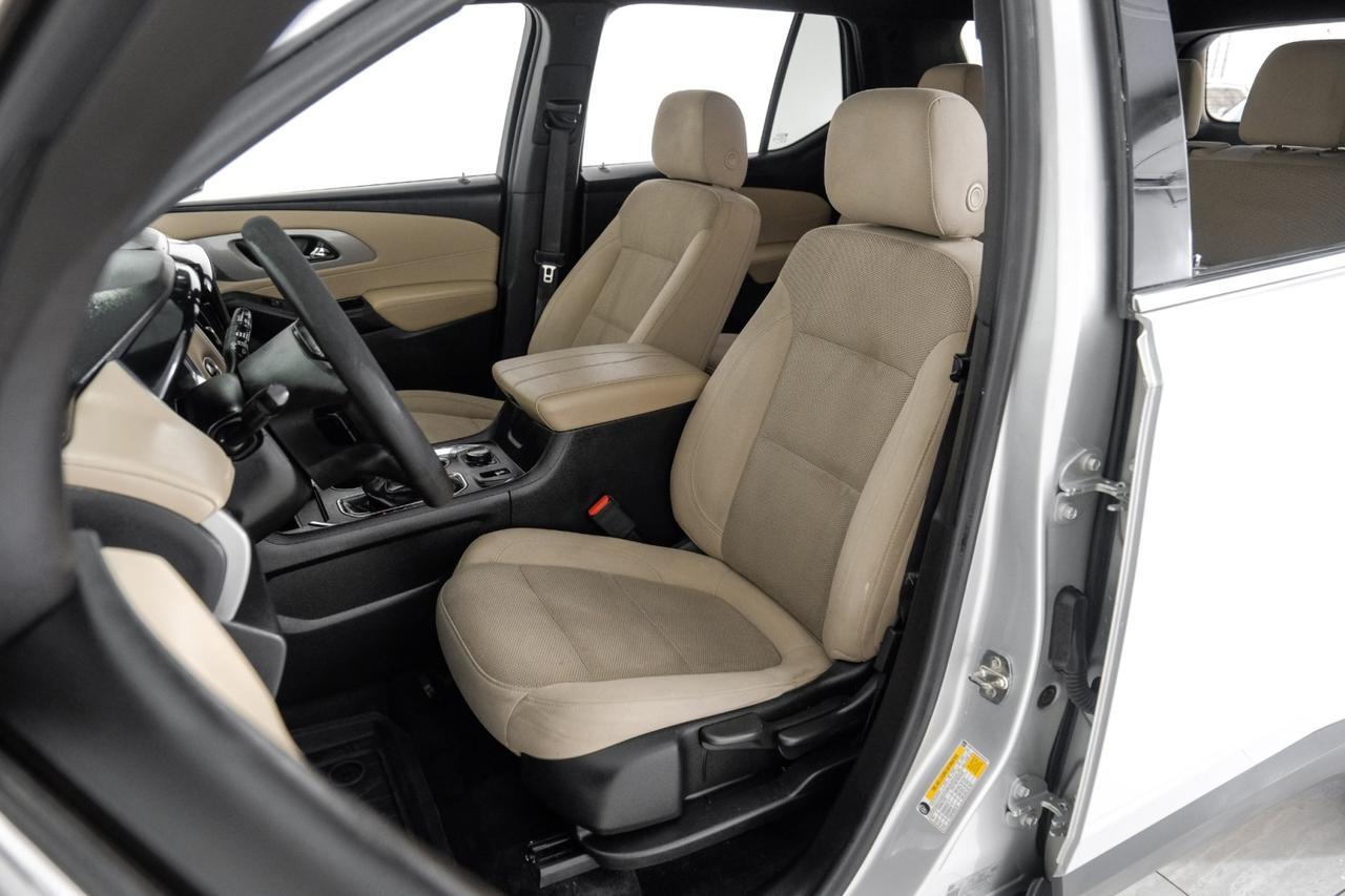 2022 Chevrolet Traverse AWD LS LANE DEPARTURE FORWARD COLLISION ALERT REAR CAMERA KEYLES Carrollton TX