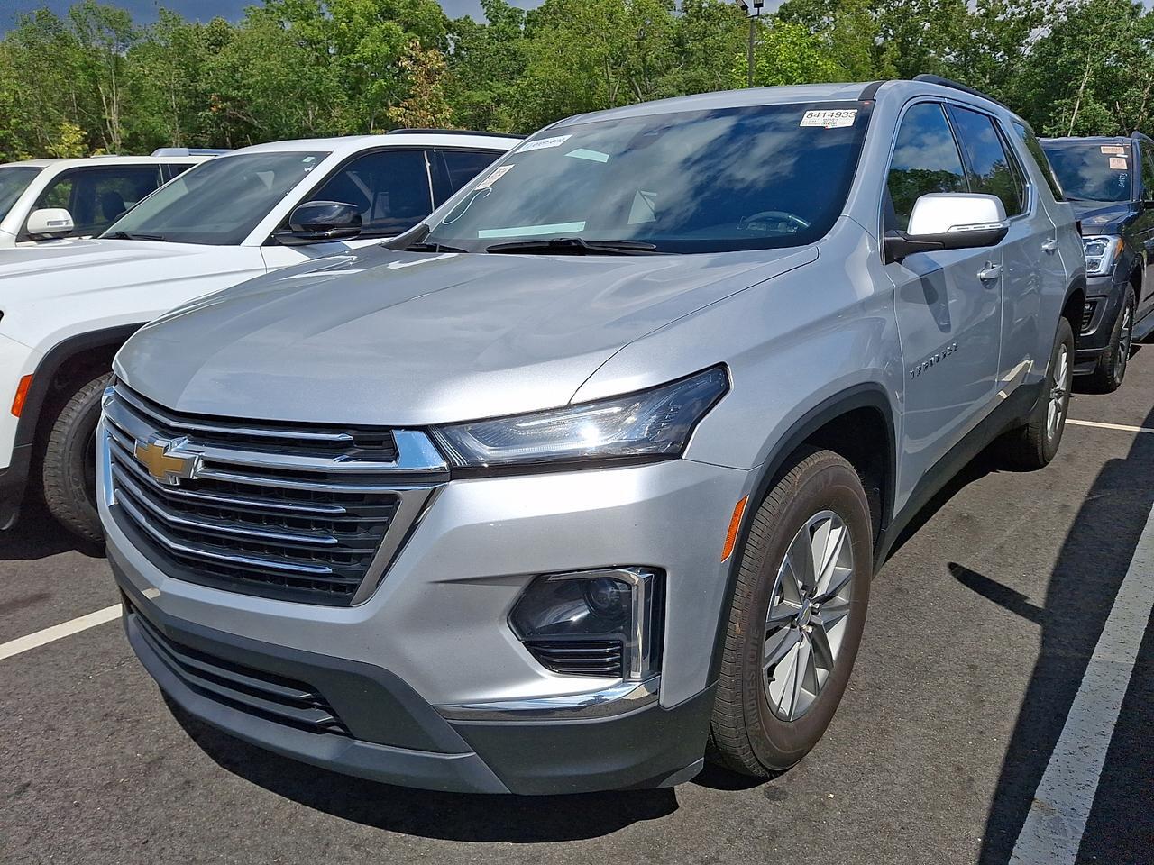 2022 Chevrolet Traverse AWD LT Leather