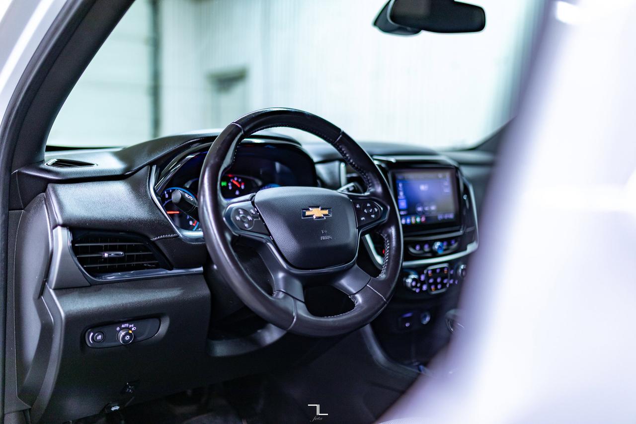 2022 Chevrolet Traverse AWD LT PSeat BCam 3rd Row Red Deer AB