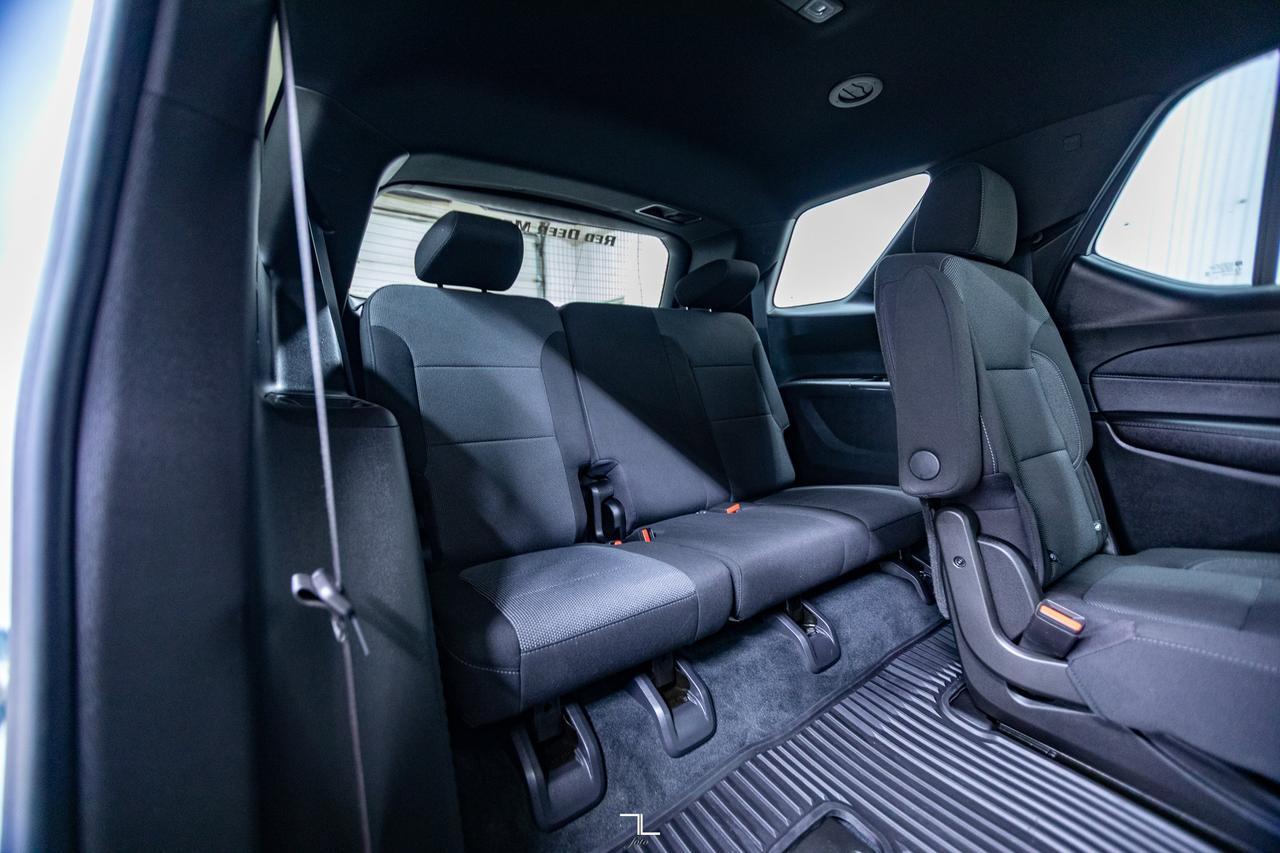 2022 Chevrolet Traverse AWD LT PSeat BCam 3rd Row Red Deer AB