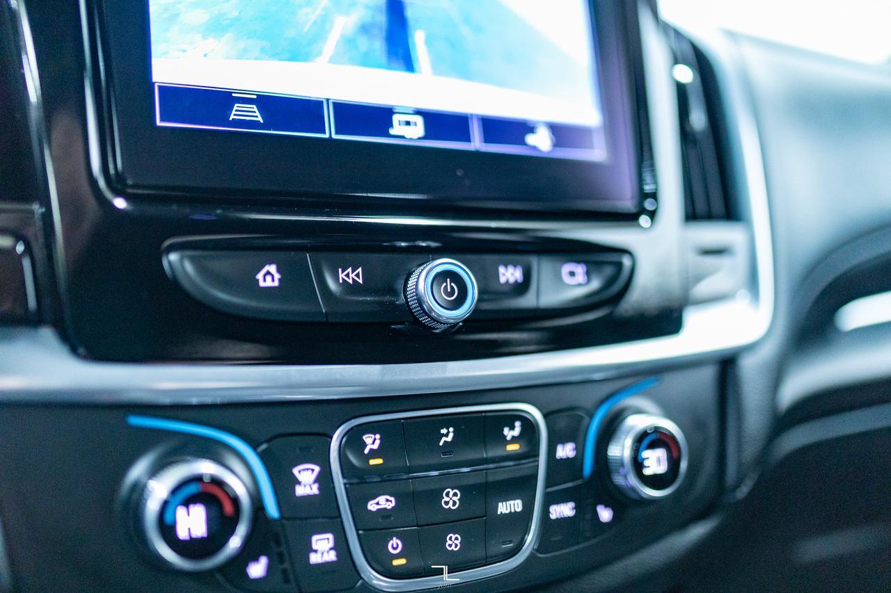 2022 Chevrolet Traverse AWD LT PSeat BCam 3rd Row Red Deer AB