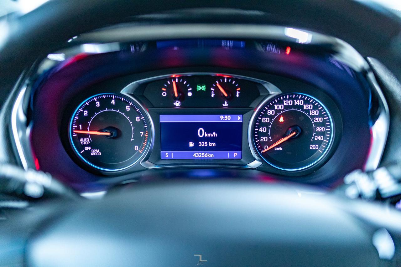 2022 Chevrolet Traverse AWD LT PSeat BCam 3rd Row Red Deer AB