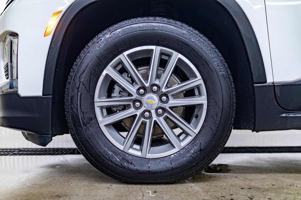 2022 Chevrolet Traverse AWD LT PSeat BCam 3rd Row Red Deer AB