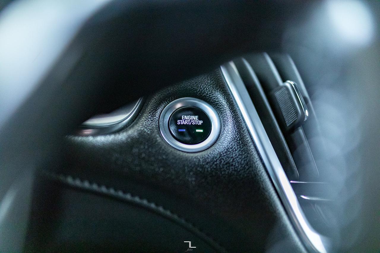 2022 Chevrolet Traverse AWD LT PSeat BCam 3rd Row Red Deer AB