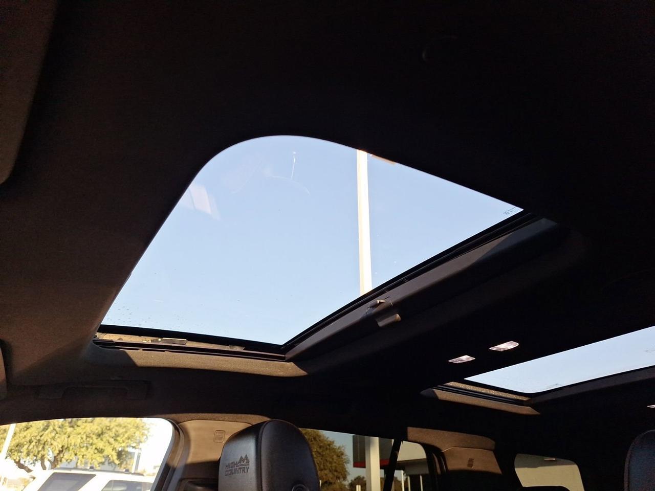 2022 Chevrolet Traverse High Country Hurst TX