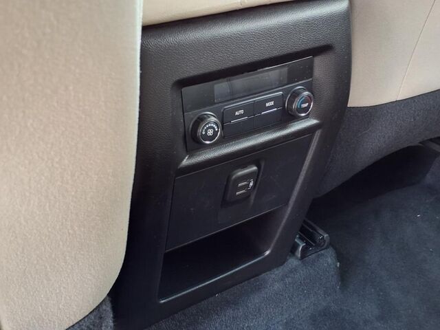 2022 Chevrolet Traverse LS  TX