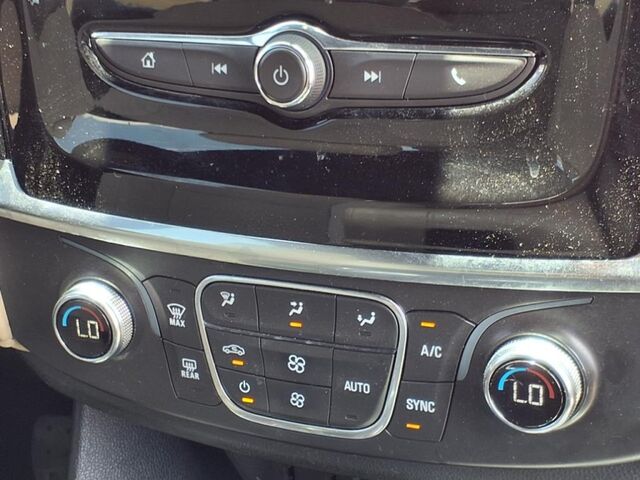 2022 Chevrolet Traverse LS  TX