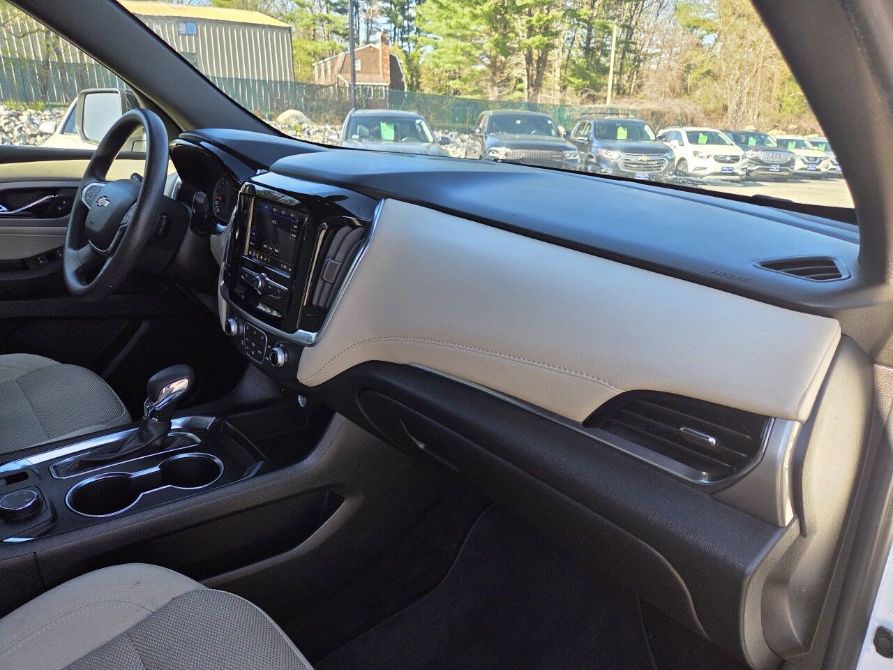 2022 Chevrolet Traverse LS Charlton MA