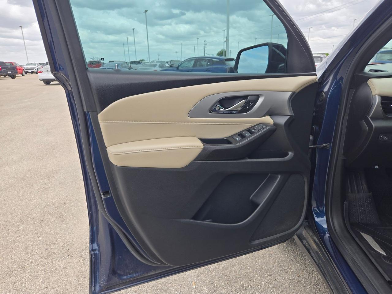 2022 Chevrolet Traverse LS Castroville TX