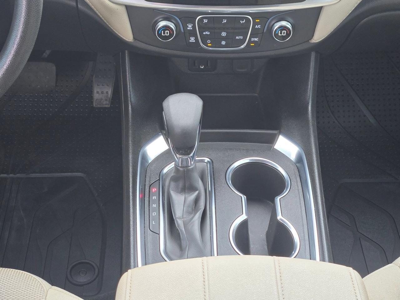 2022 Chevrolet Traverse LS Castroville TX