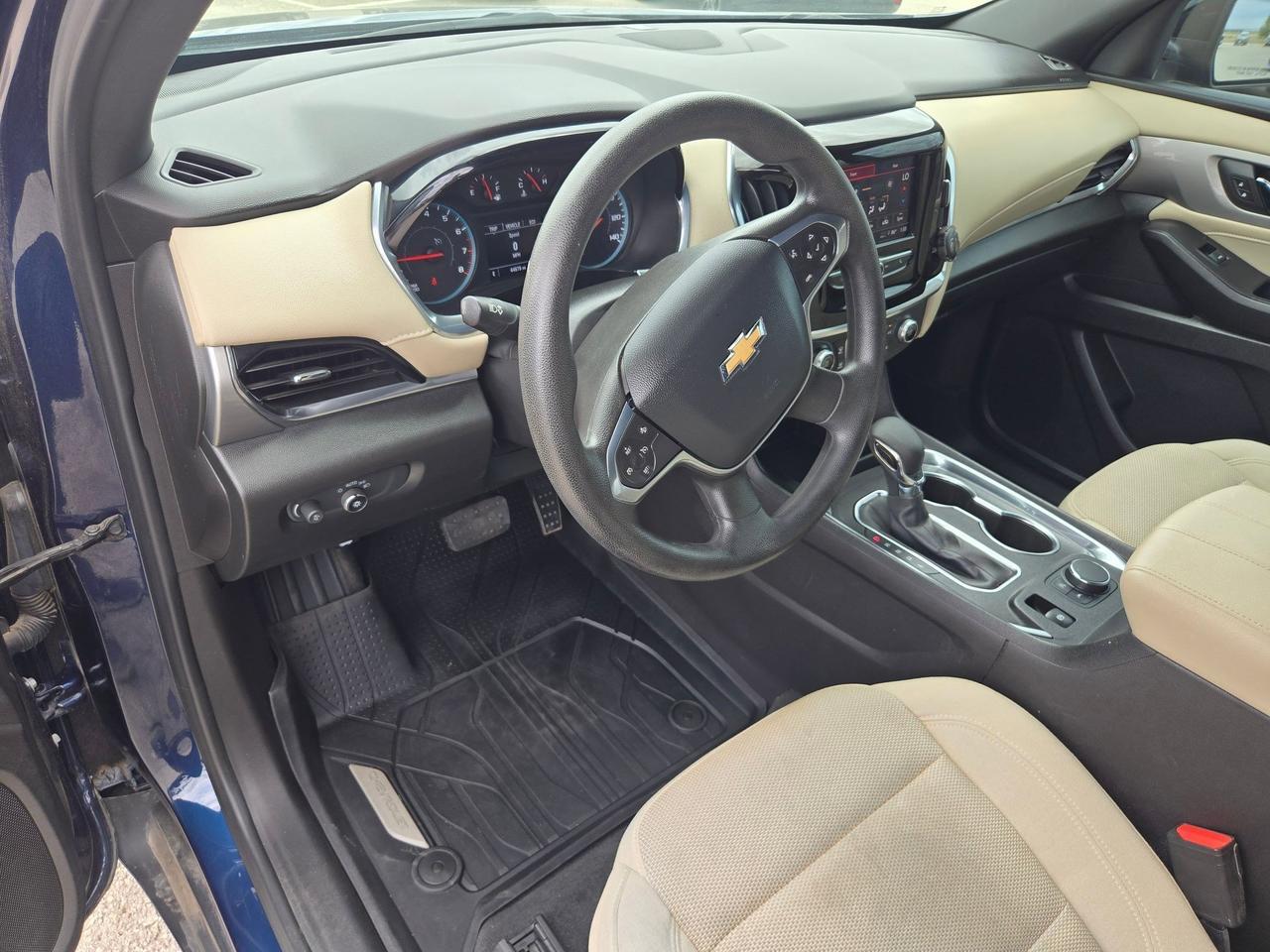 2022 Chevrolet Traverse LS Castroville TX