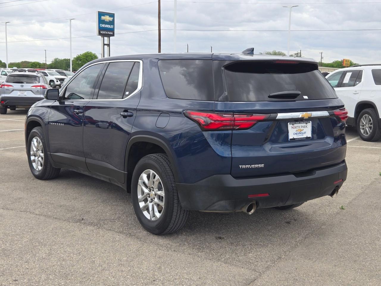2022 Chevrolet Traverse LS Castroville TX
