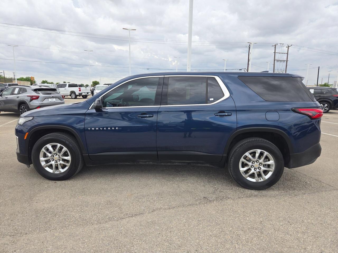 2022 Chevrolet Traverse LS Castroville TX