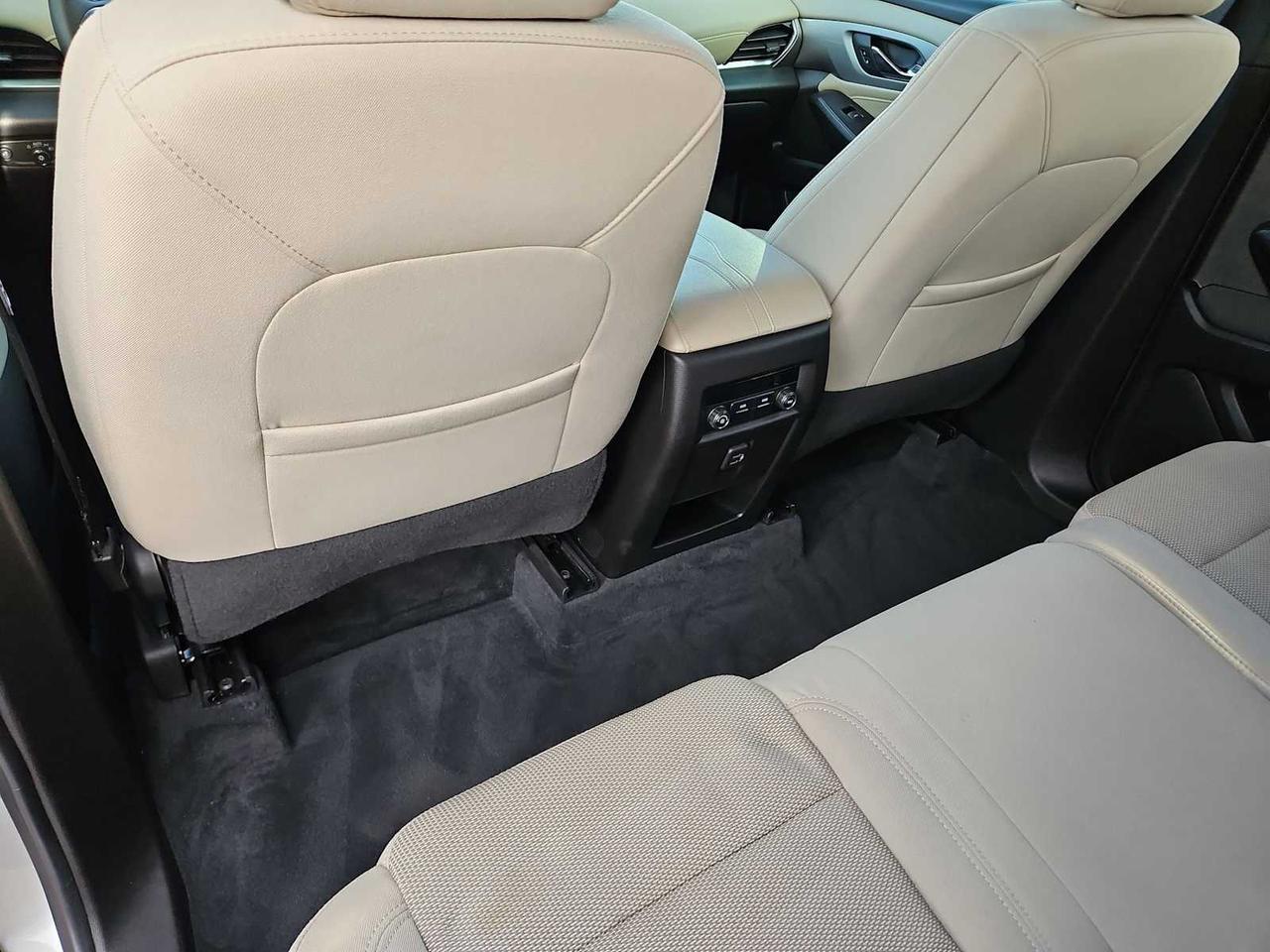 2022 Chevrolet Traverse LS Irving TX