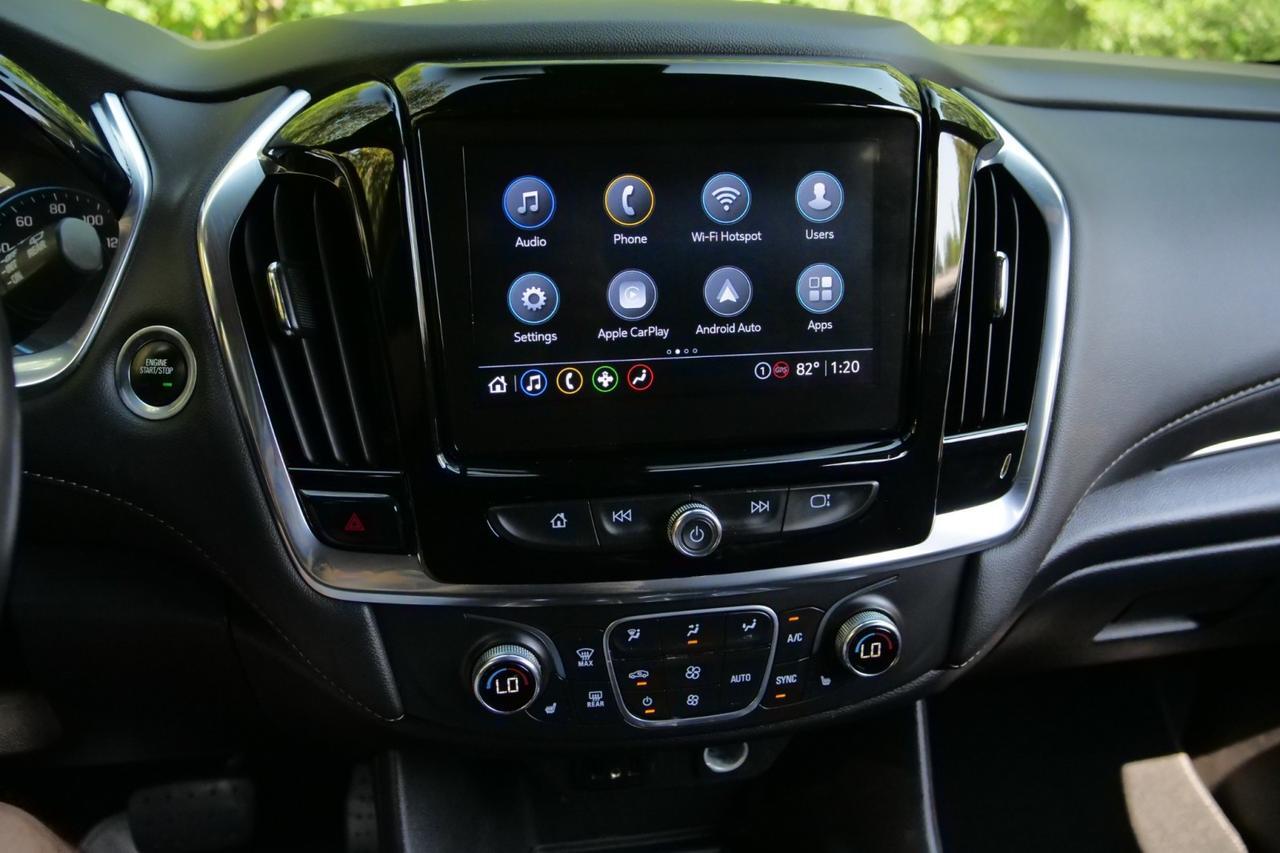 2022 Chevrolet Traverse LT / AWD / Leather / Heated Front Seats High Point NC