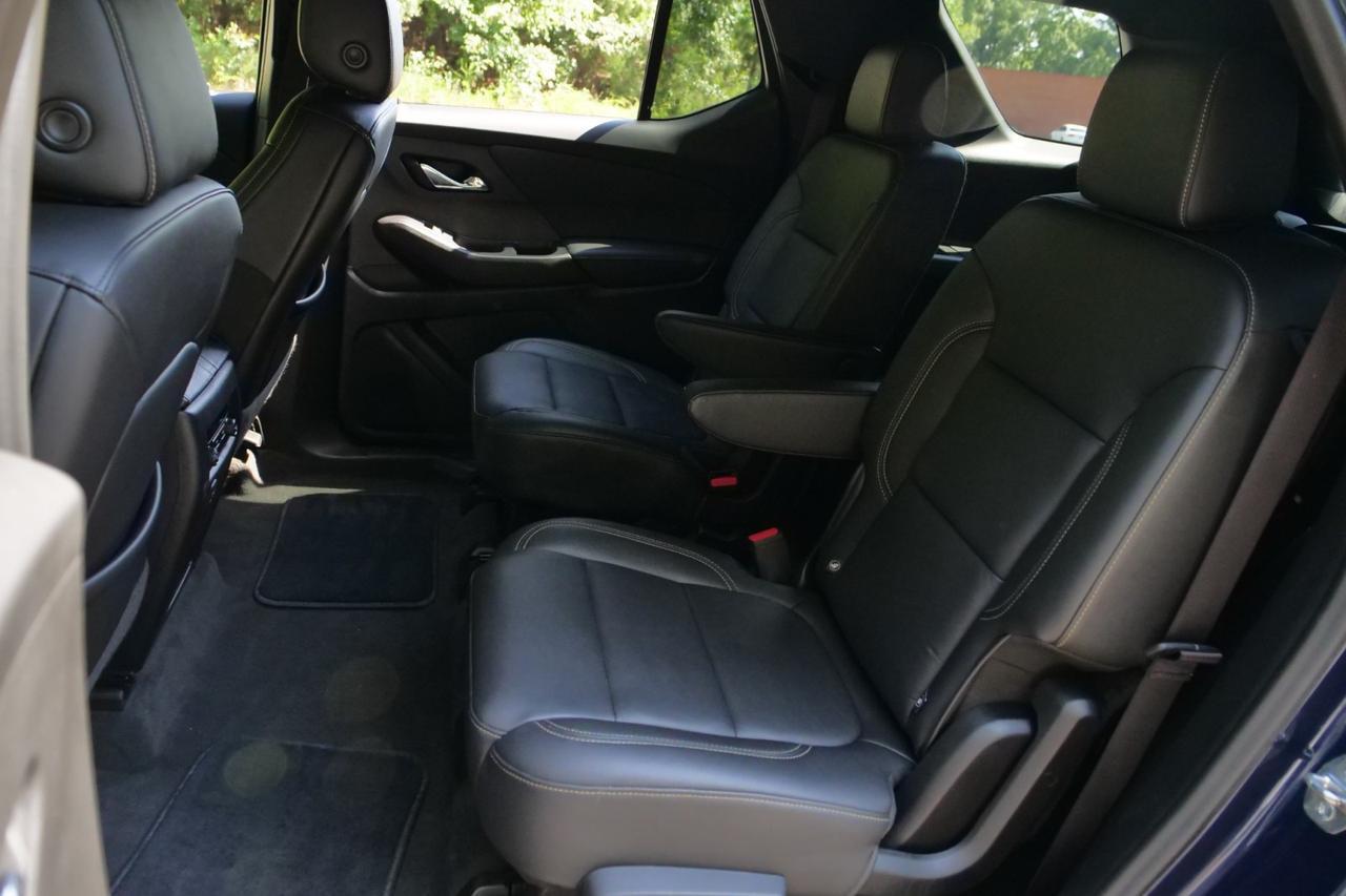 2022 Chevrolet Traverse LT / AWD / Leather / Heated Front Seats High Point NC
