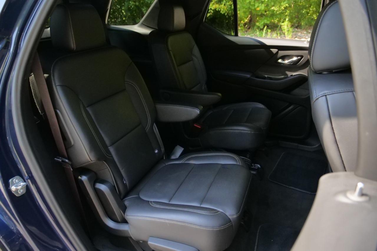 2022 Chevrolet Traverse LT / AWD / Leather / Heated Front Seats High Point NC