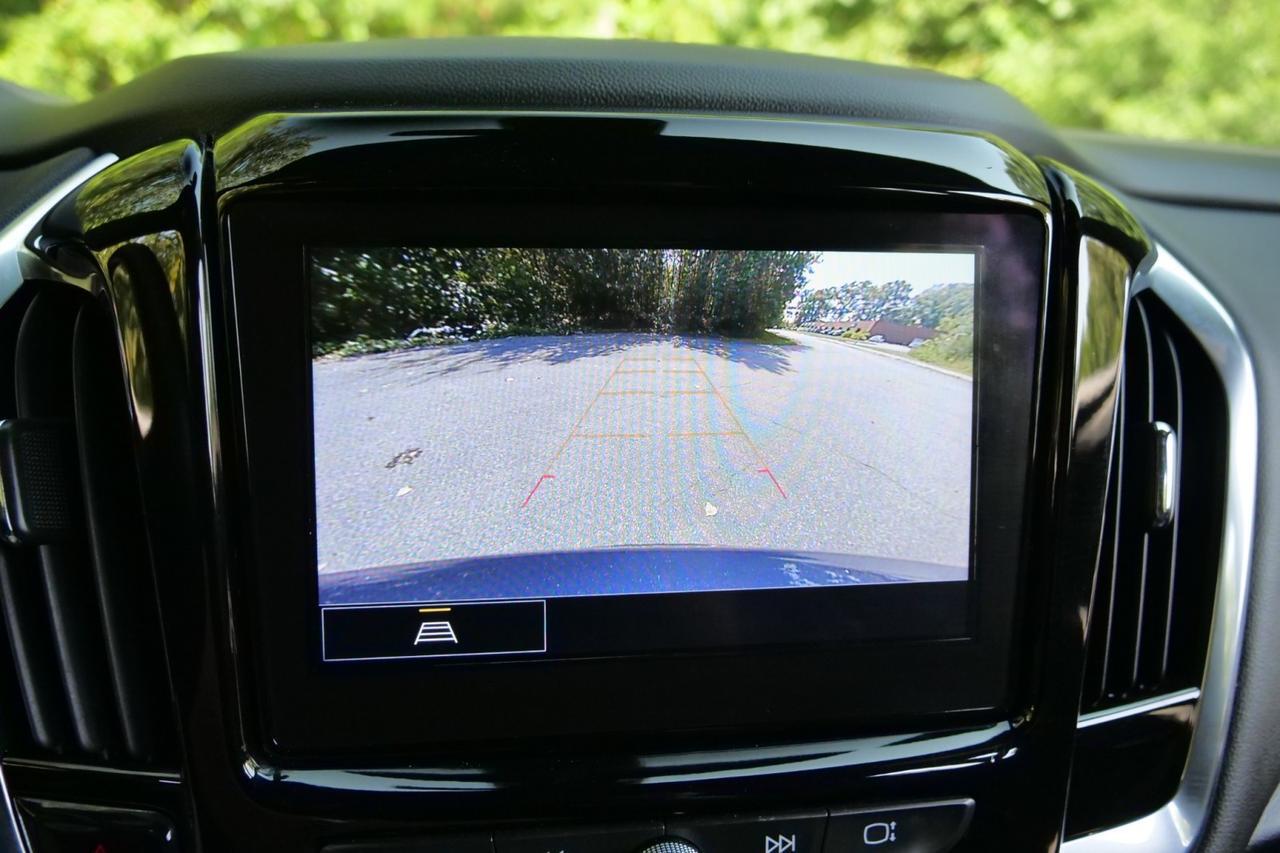 2022 Chevrolet Traverse LT / AWD / Leather / Heated Front Seats High Point NC