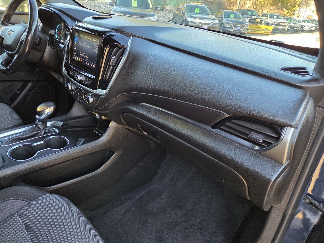 2022 Chevrolet Traverse LT Cloth Charlton MA