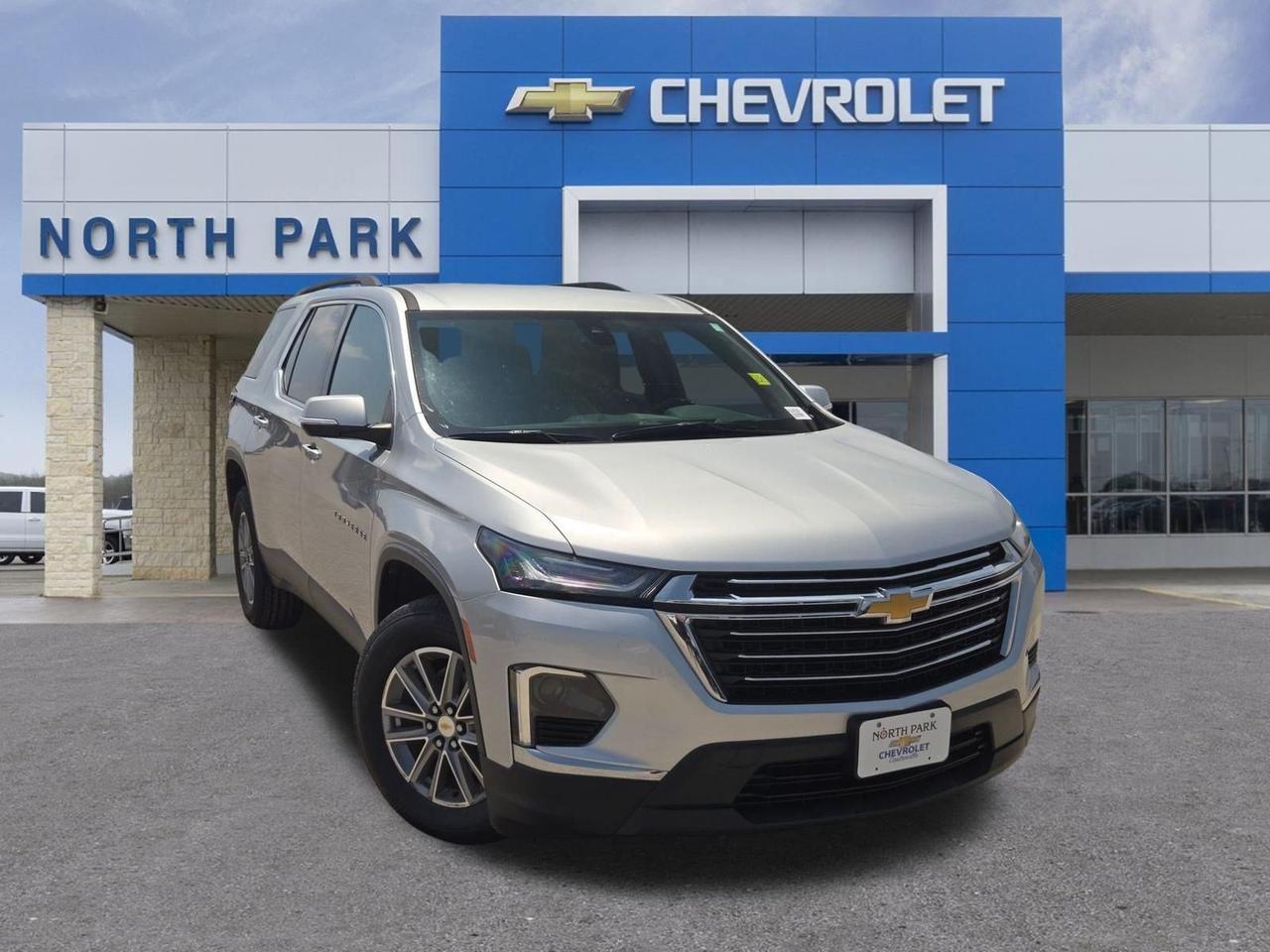 2022 Chevrolet Traverse LT Cloth