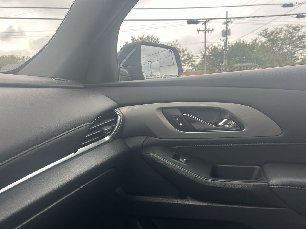 2022 Chevrolet Traverse LT Crestwood KY