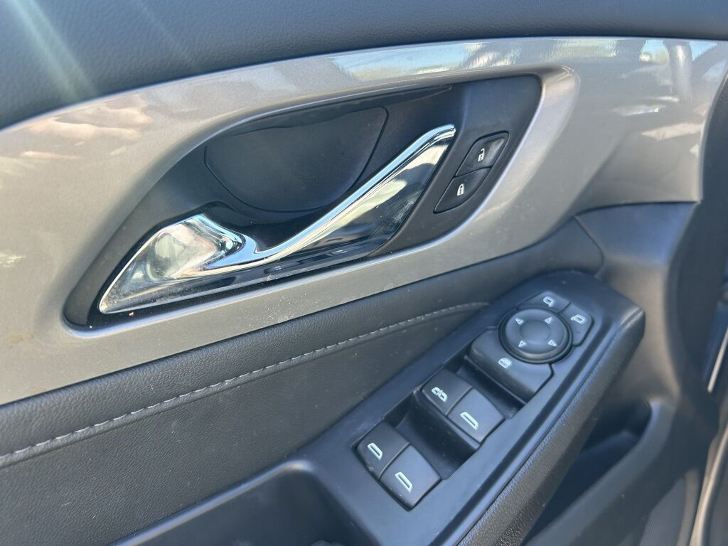 2022 Chevrolet Traverse LT Crestwood KY