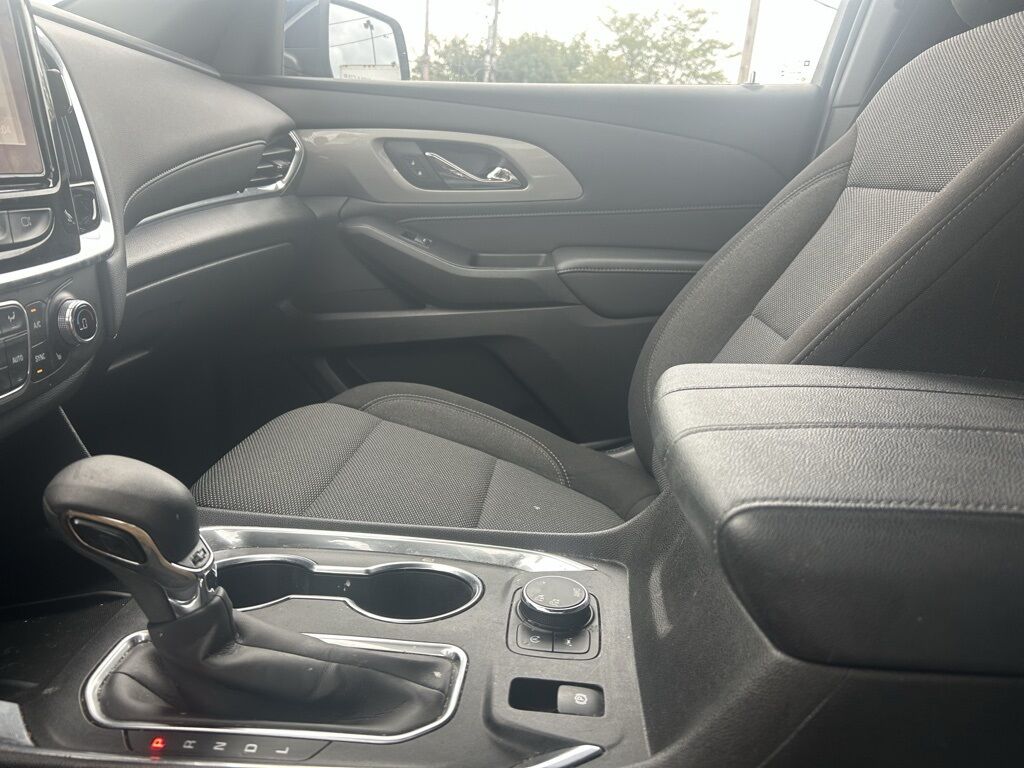 2022 Chevrolet Traverse LT Crestwood KY