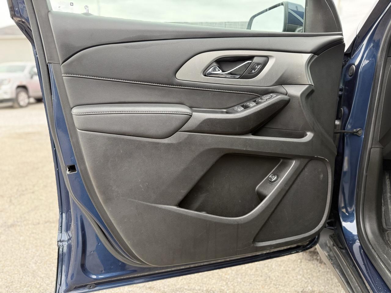 2022 Chevrolet Traverse LT Crestwood KY